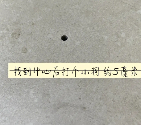 滨海瓷砖空鼓维修公司专业解答在瓷砖铺贴过程中，如果砂料搅拌不均匀，将会带来以下问题
